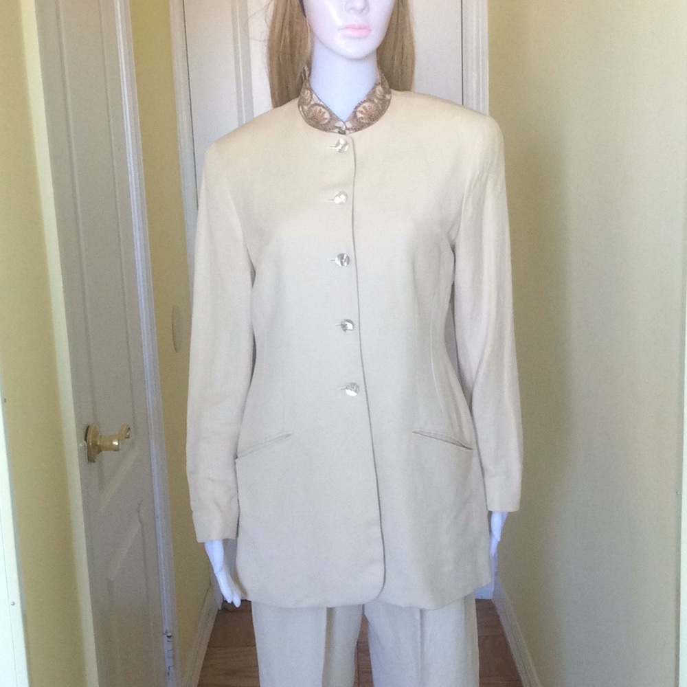 Tahari jacket. - Picture 1 of 10